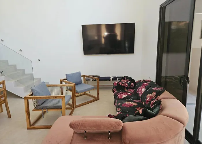 Villa Praga House