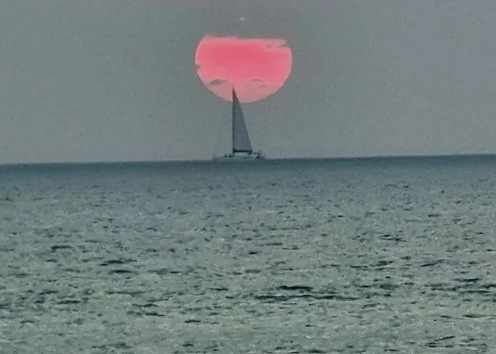 Praga House Playa Grande